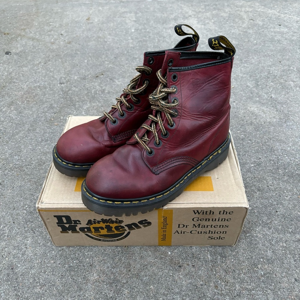 Vintage 90’s Dr Martens Burgundy Harvey Logo Eyelet Boots Z Welt Bex Sole Size 9